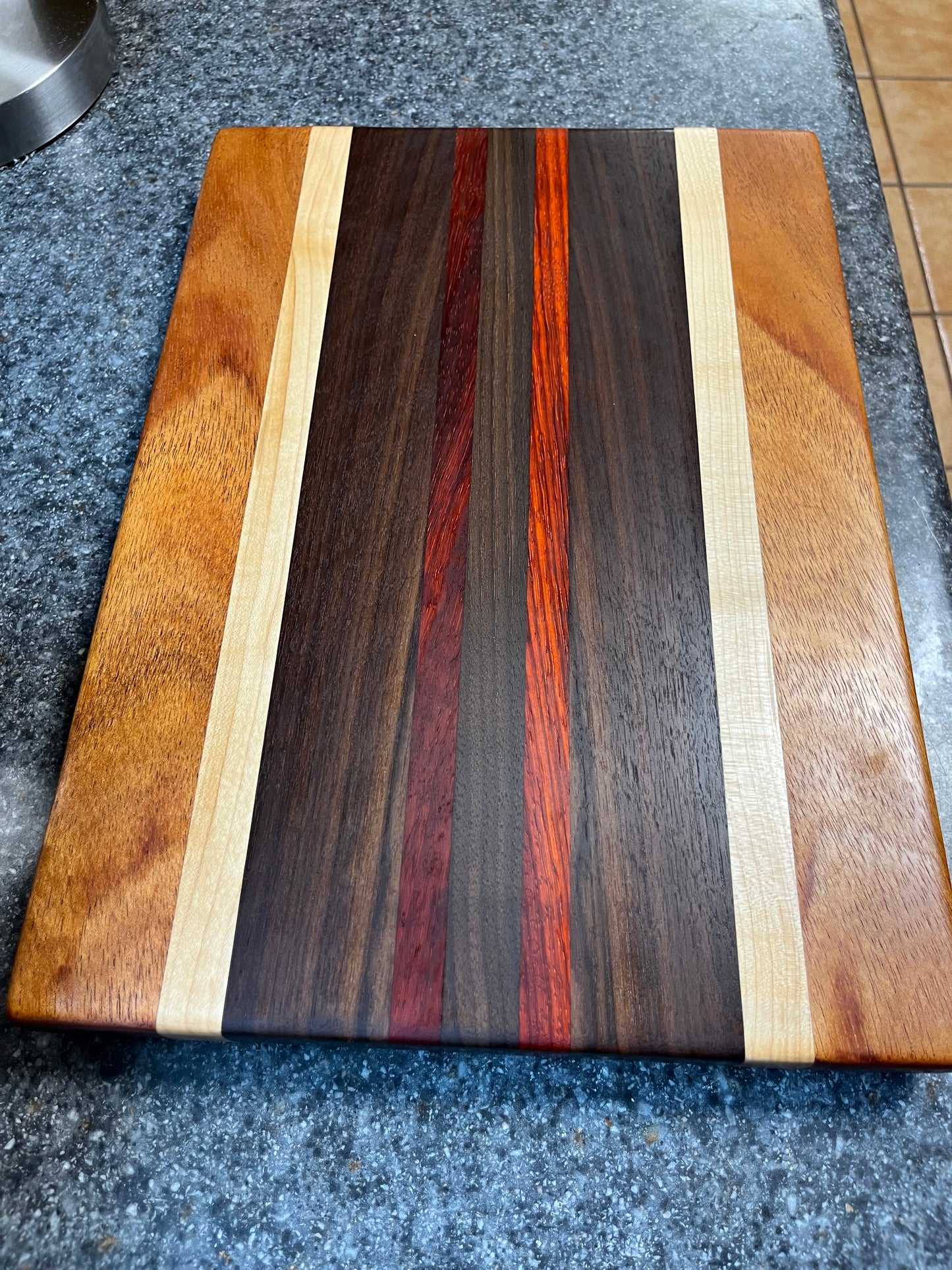 14-7/8"X10-5/8"X1" Edge Grain Cutting Board-Walnut, Maple, Mahogany & Padauk