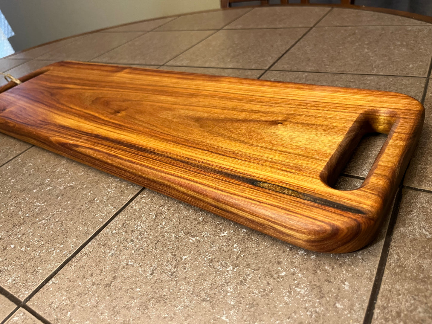 Canarywood 24" X 7-3/4" X 1" Serving Board