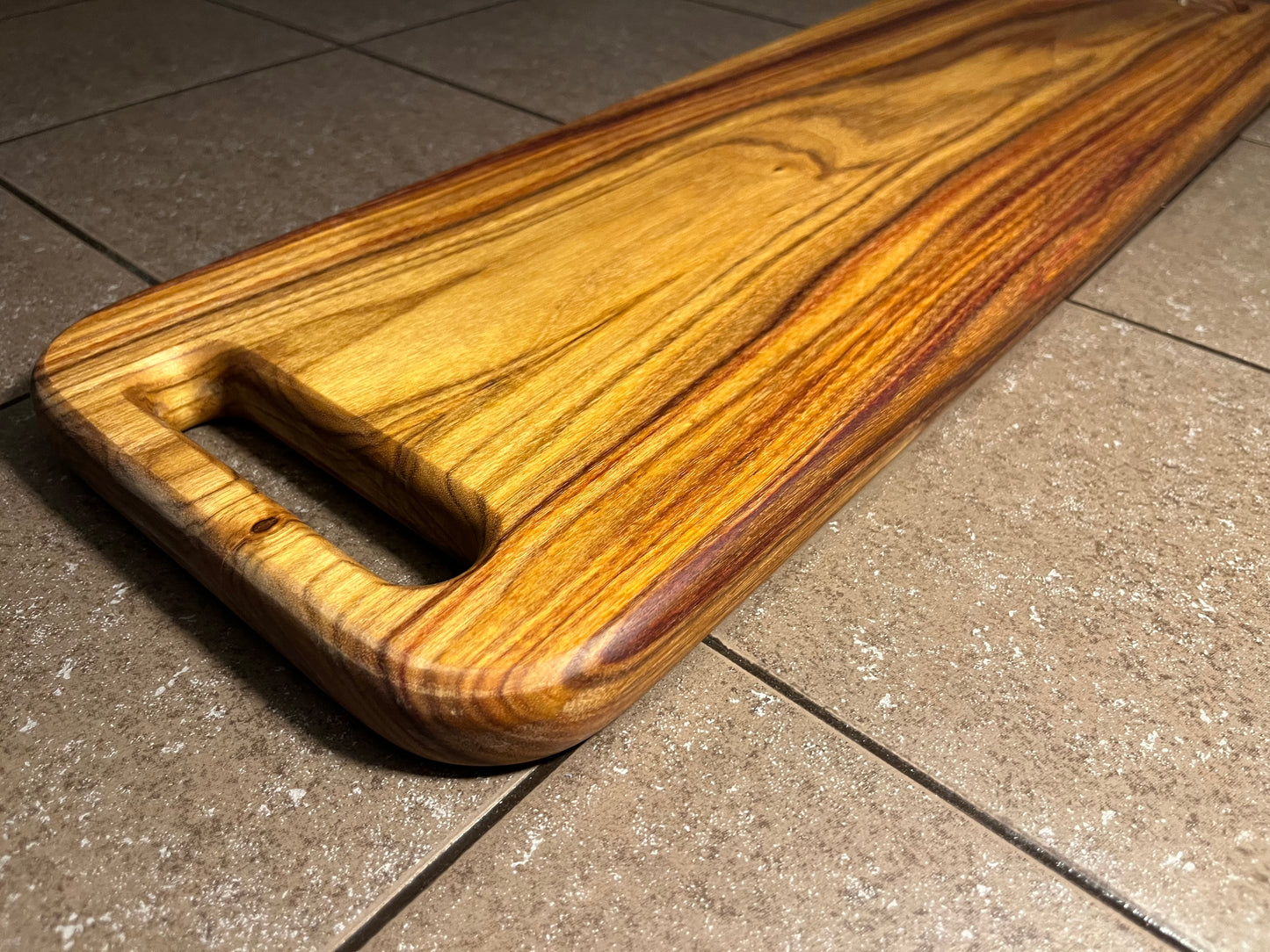 Canarywood 24" X 7-3/4" X 1" Serving Board
