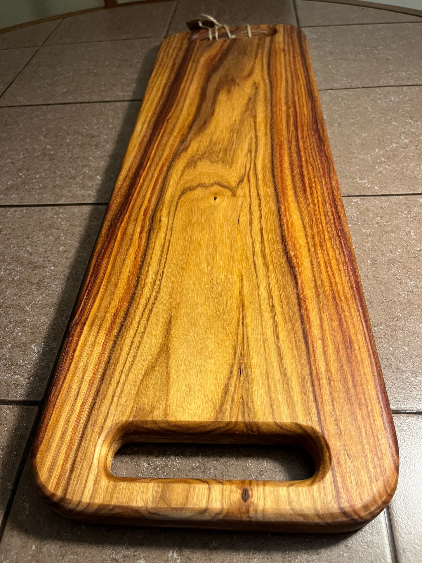 Canarywood 24" X 7-3/4" X 1" Serving Board