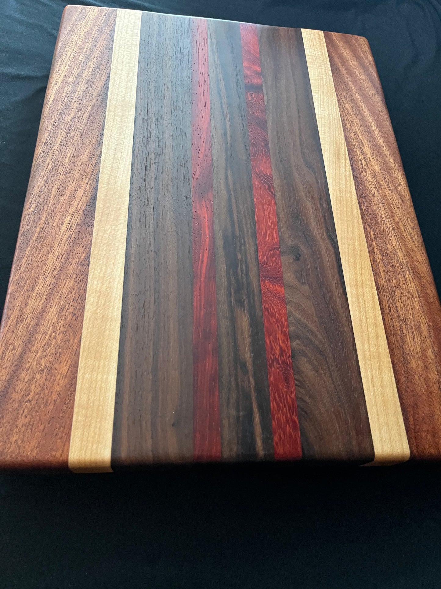 #1 15-1/4"X11-1/4"X1-3/8" Edge Grain Cutting Board-Walnut, Maple, Mahogany & Padauk w/rubber feet