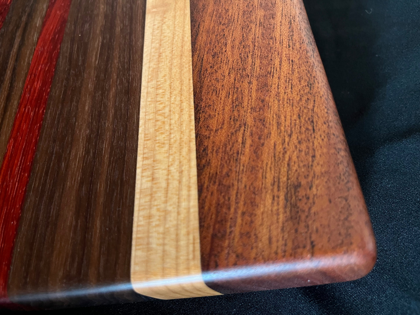 #1 15-1/4"X11-1/4"X1-3/8" Edge Grain Cutting Board-Walnut, Maple, Mahogany & Padauk w/rubber feet