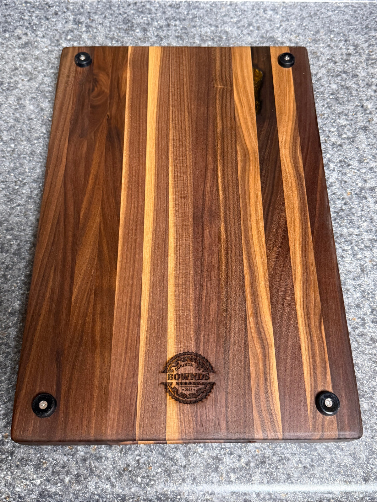 17-1/2"X11-1/2"X1-1/2" Walnut Edge Grain Cutting Board w/Hand Holds on ends of board