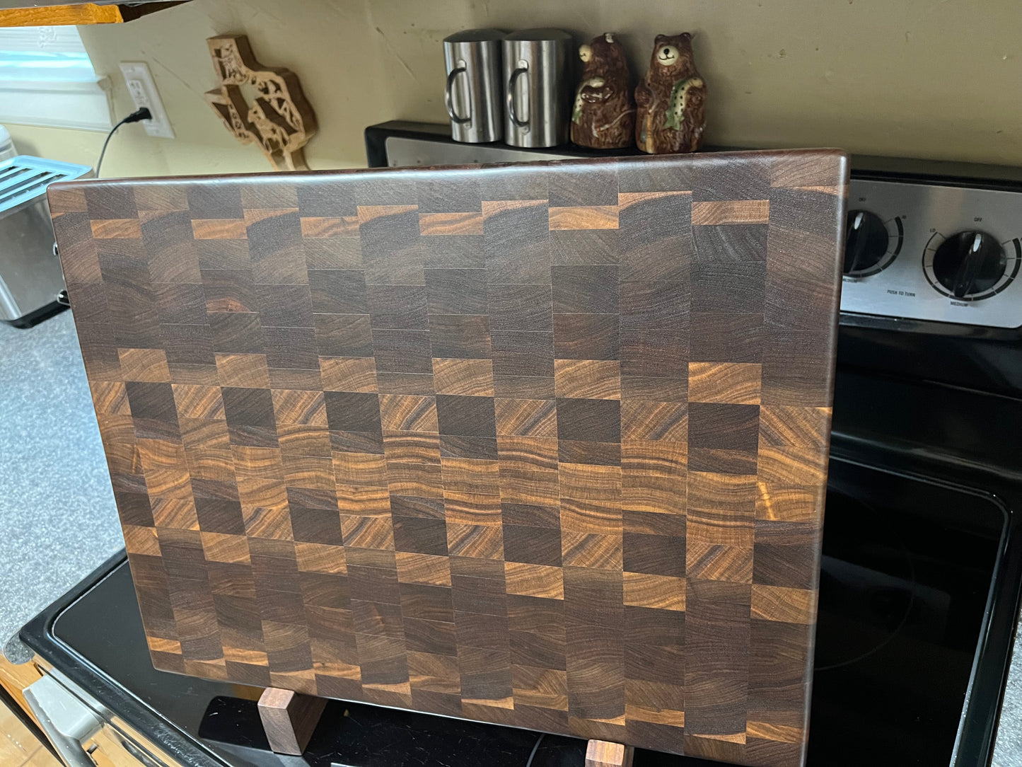 19"X14-5/8"X1-1/2" Walnut End Grain Cutting Board