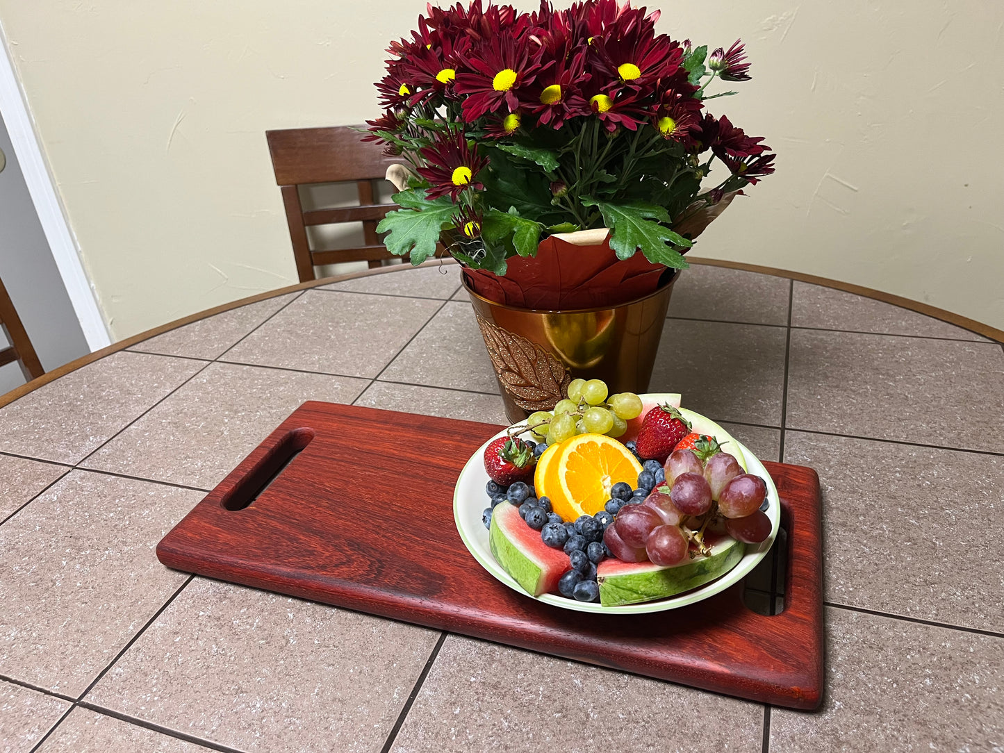 African Padauk 18" X 8-1/2" X 7/8" Serving Board w/hand hold cutouts