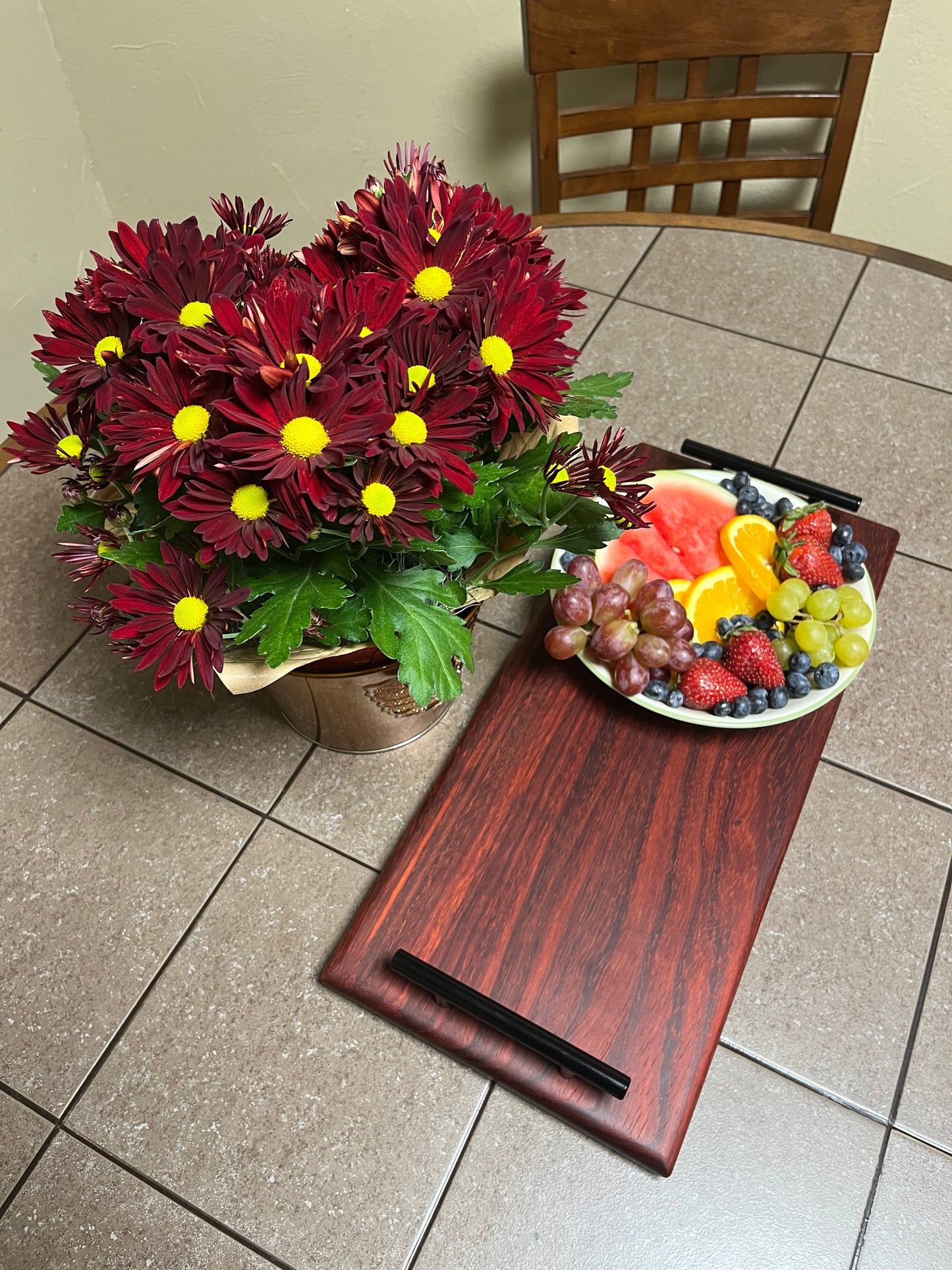 African Padauk 18-7/8" X 8-3/8" X 7/8" Serving Board w/black handles attached