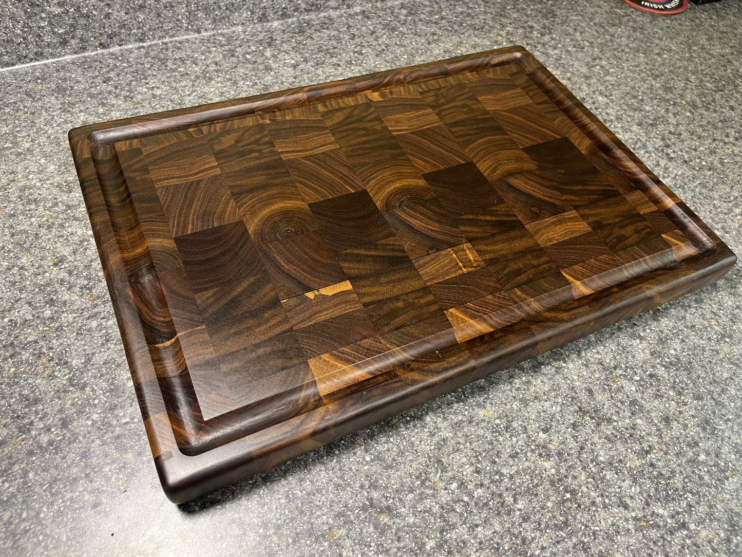 Walnut- End Grain Cutting Board w/juice groove– 16-¾" x 11-½" x 1-3/16"w/rubber feet