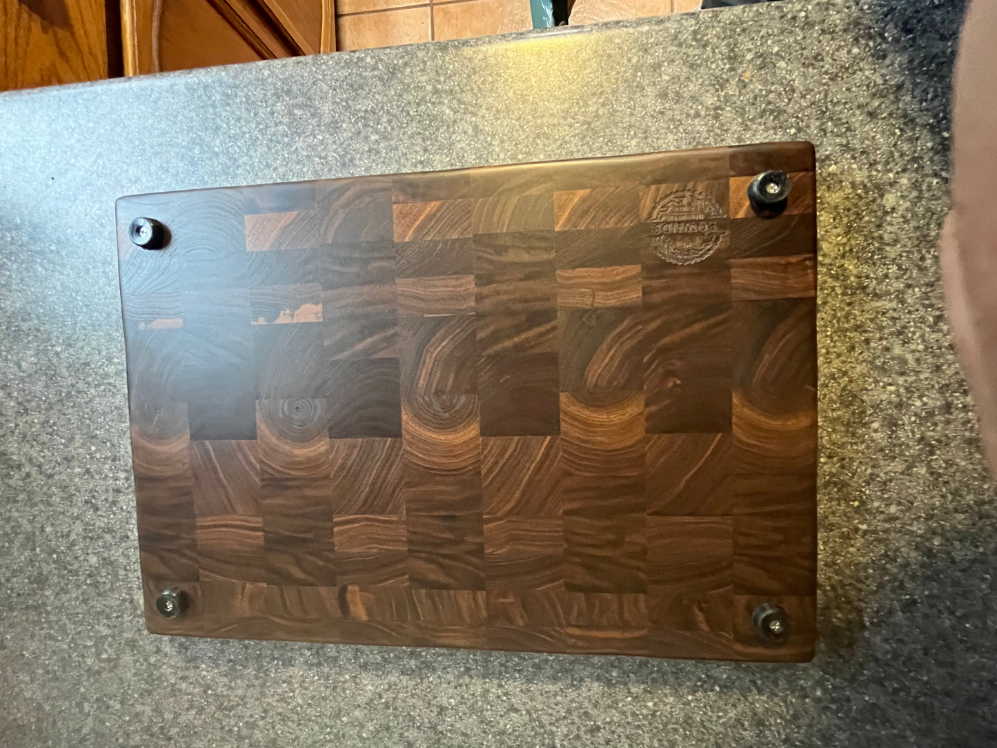 Walnut- End Grain Cutting Board w/juice groove– 16-¾" x 11-½" x 1-3/16"w/rubber feet