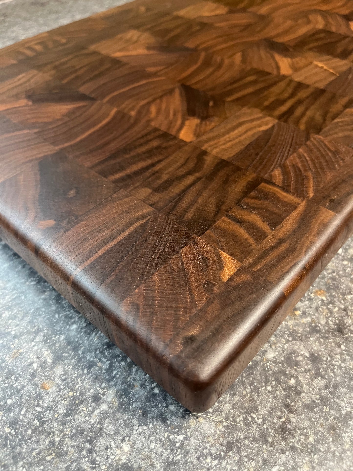 Walnut- End Grain Cutting Board – 16-1/4" x 11-½" x 1-1/8"w/rubber feet