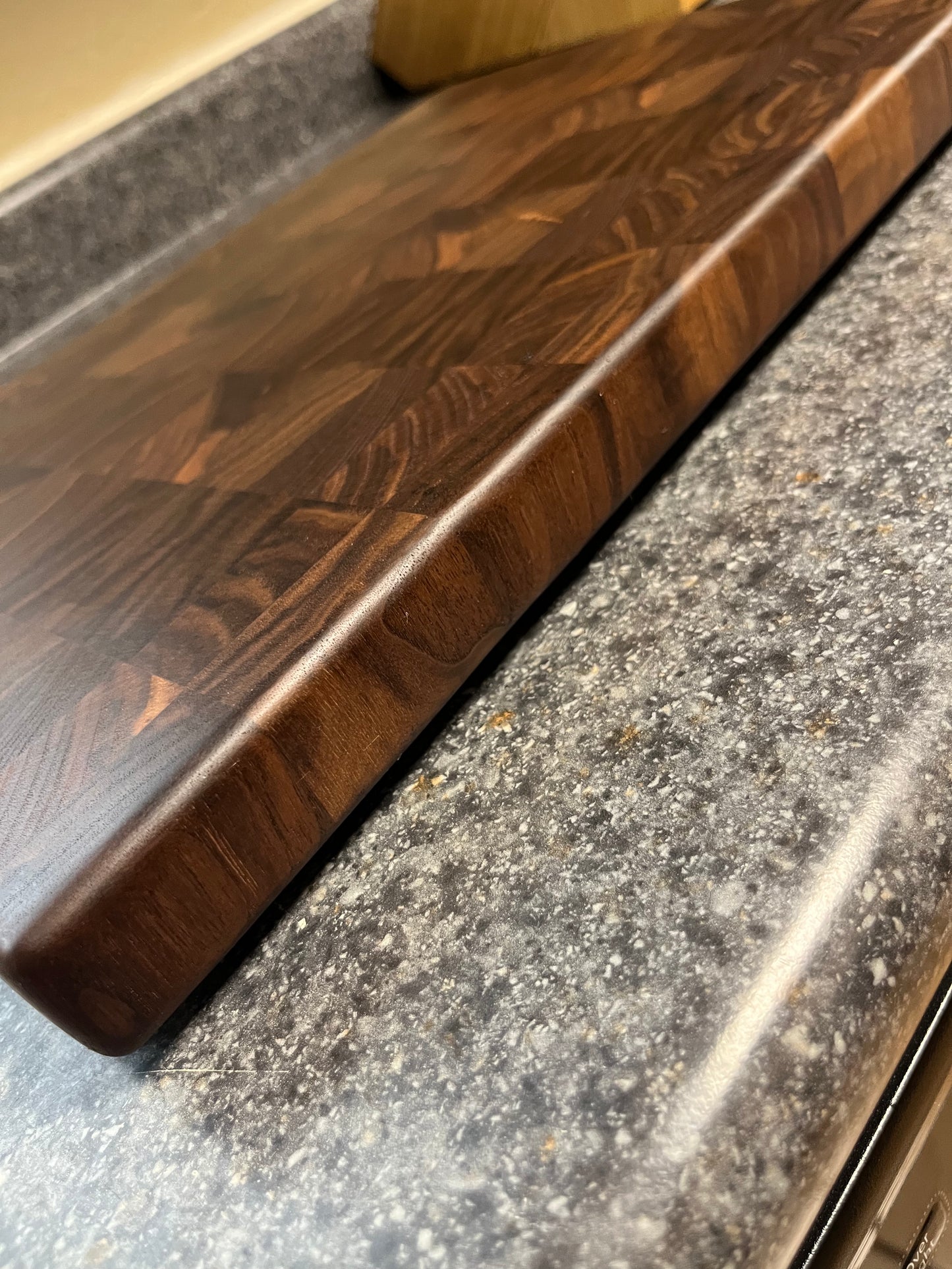Walnut- End Grain Cutting Board – 16-1/4" x 11-½" x 1-1/8"w/rubber feet